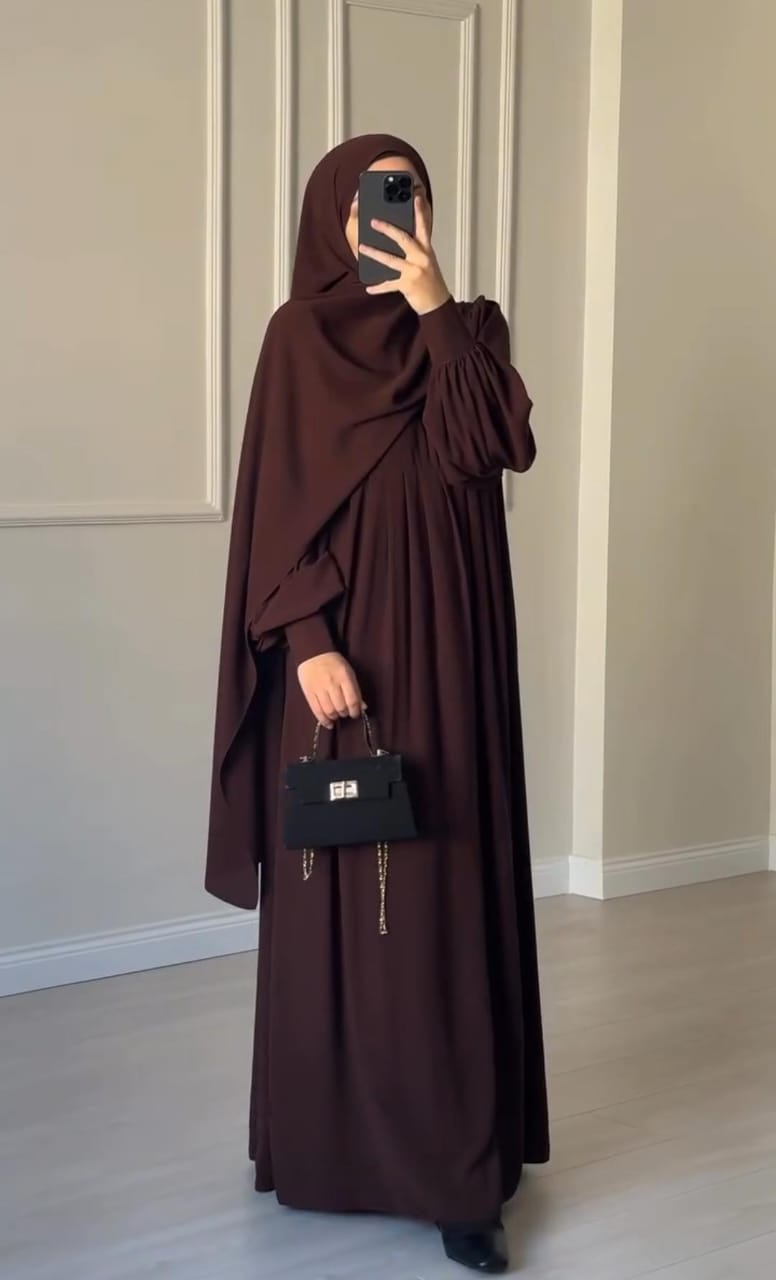 Sehar abaya with stroller