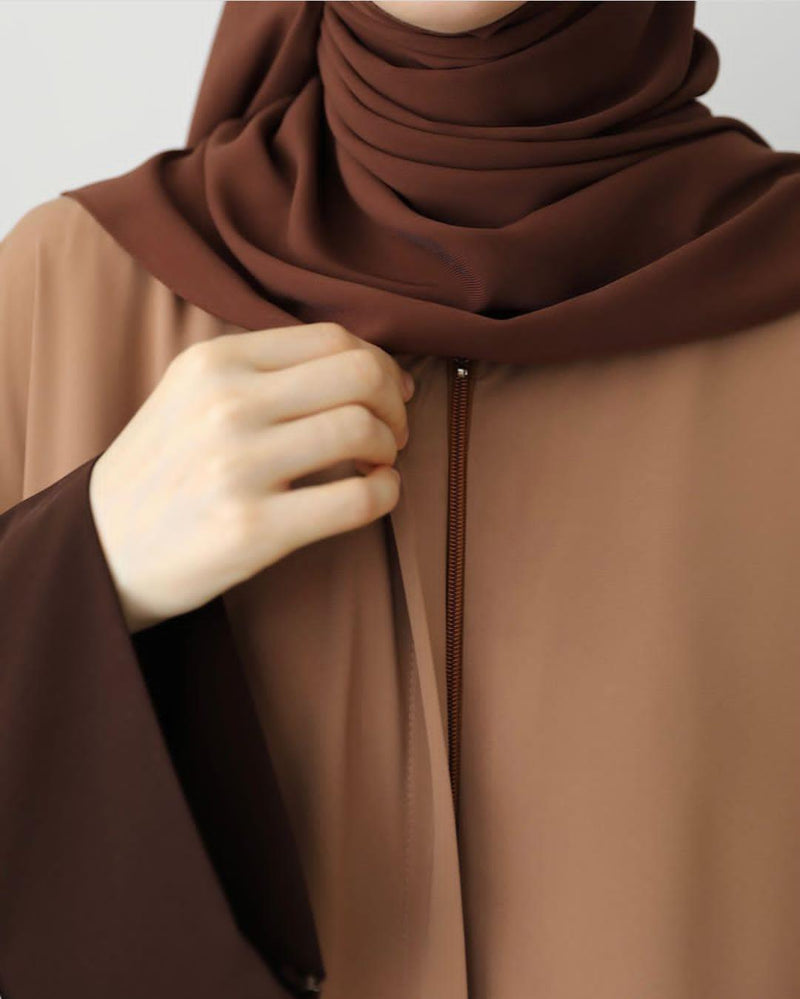 COCOA CONTRAST ABAYA WITH STROLLER
