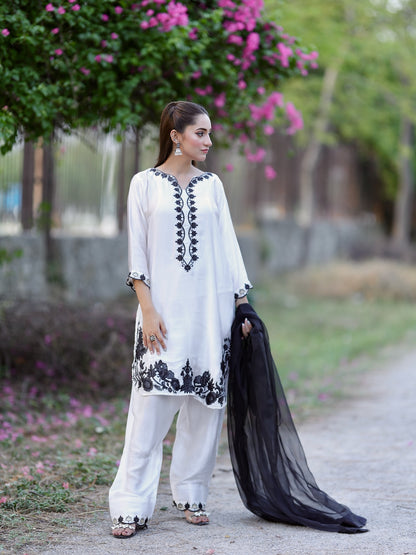 White pari 3-pcs pret