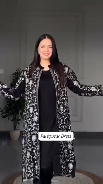 silver Gown 3Pcs pret